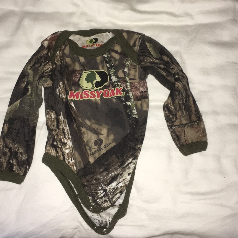 Mossi Oak onesie